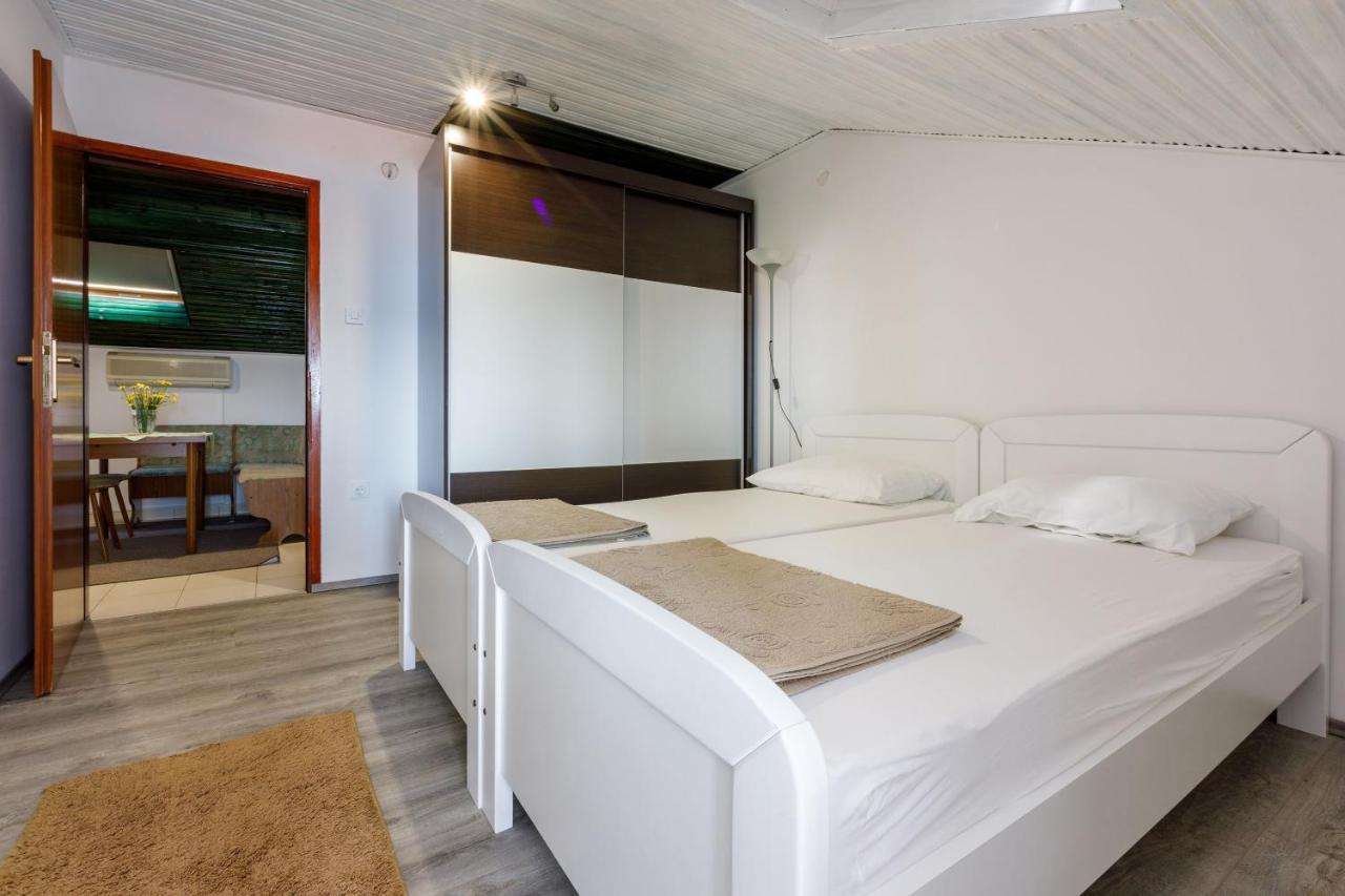 Apartment Heriban ซริกเวนิซา ภายนอก รูปภาพ